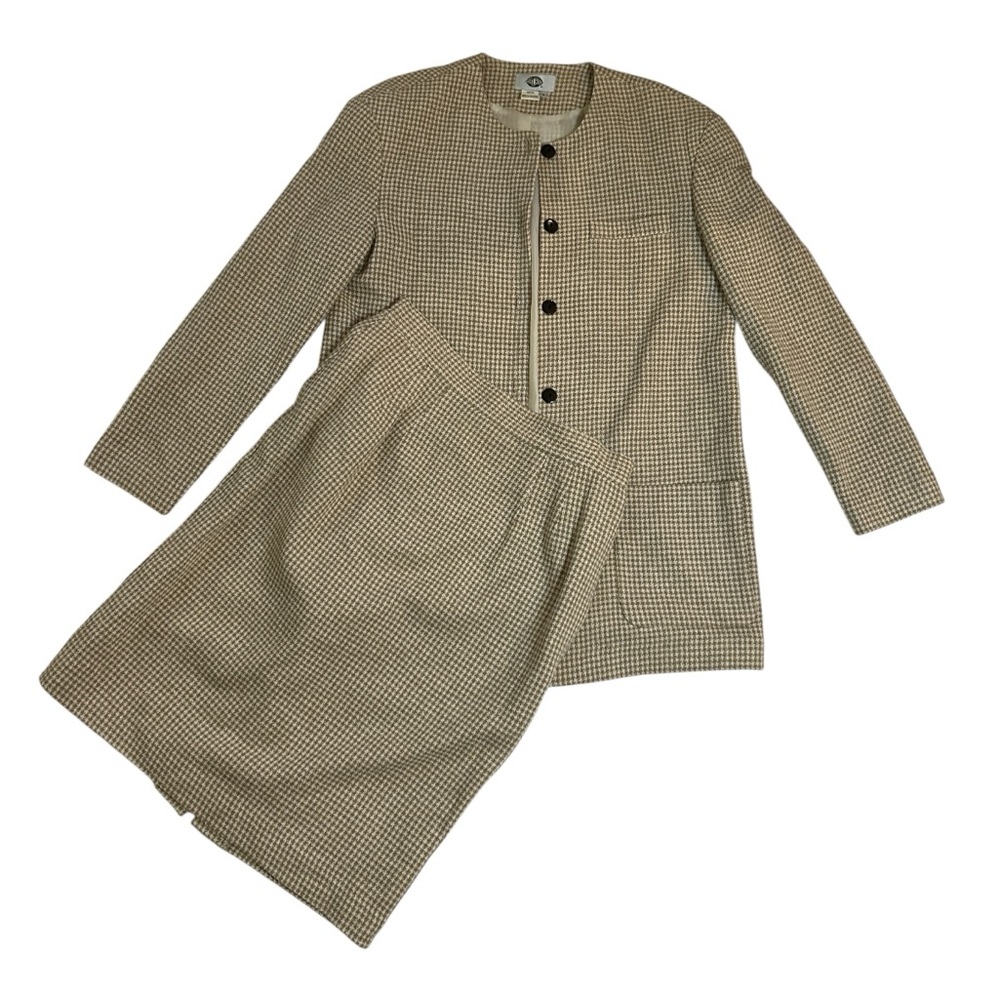 Light Academia Luxury Collegiate Tan 100% Silk Houndstooth Blazer Skirt Suit Set